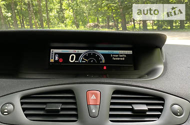 Мінівен Renault Megane Scenic 2009 в 