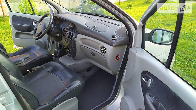 Минивэн Renault Megane Scenic 2002 в Коломые