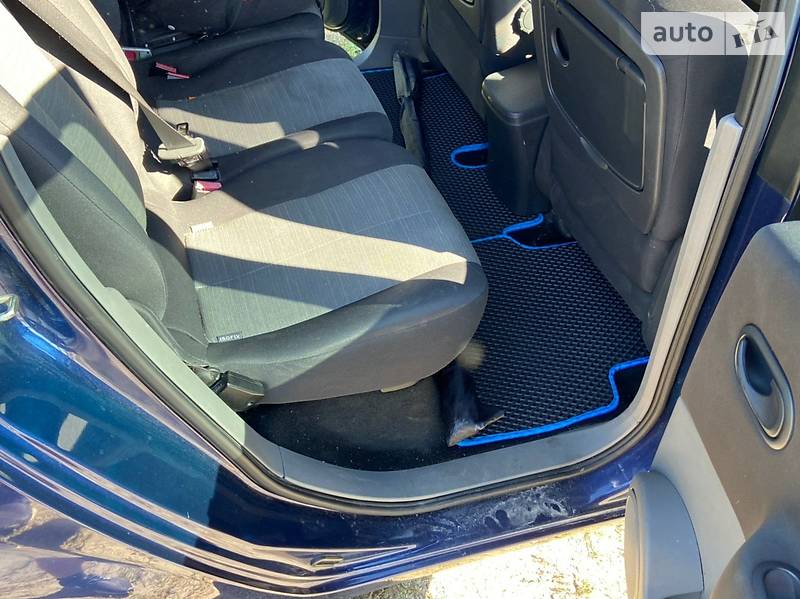 Хетчбек Renault Megane Scenic 2006 в Києві