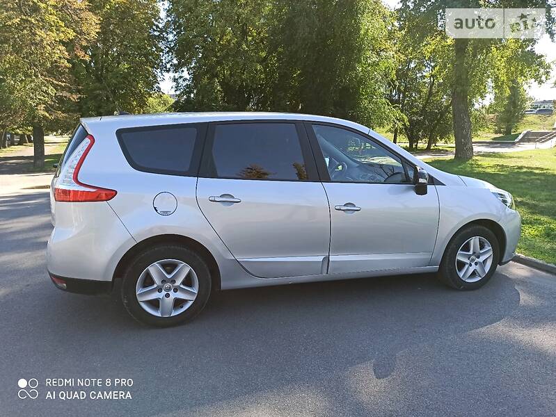 Универсал Renault Megane Scenic 2015 в Виннице