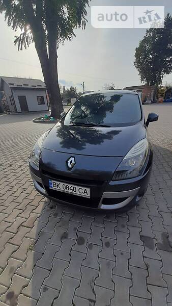 Мінівен Renault Megane Scenic 2011 в Дубні