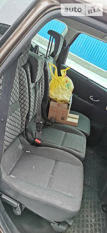 Минивэн Renault Megane Scenic 2010 в Хмельнике