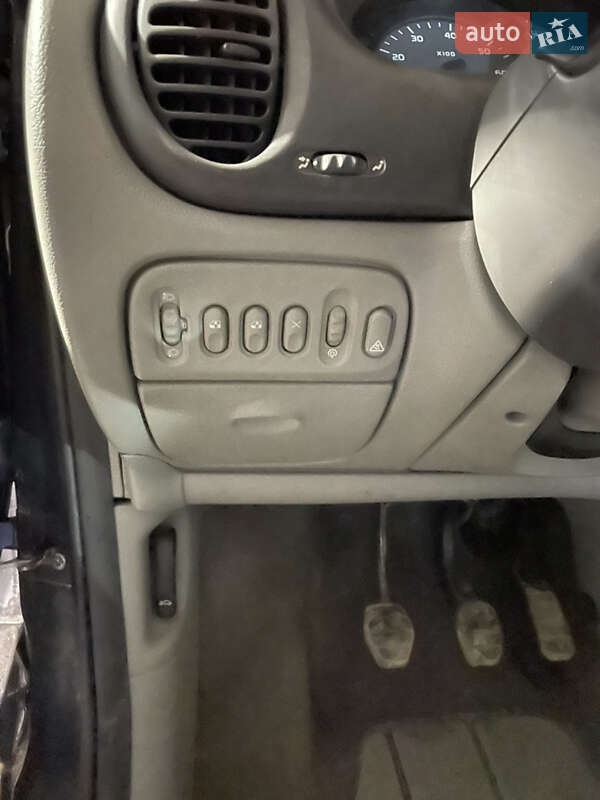 Минивэн Renault Megane Scenic 2001 в Шаргороде