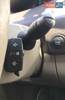 Минивэн Renault Megane Scenic 2010 в 
