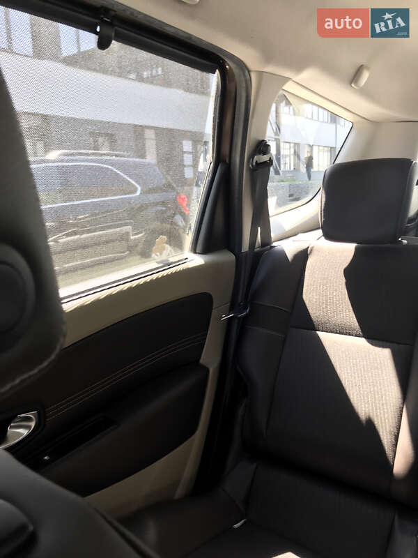 Мінівен Renault Megane Scenic 2010 в Івано-Франківську фото 22 Мінівен Renault Megane Scenic 2010 в Івано-Франківську