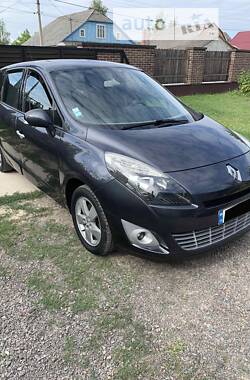 Универсал Renault Megane Scenic 2010 в Киеве