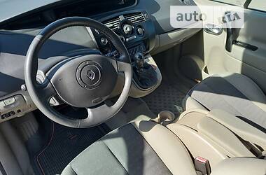 Минивэн Renault Megane Scenic 2005 в 