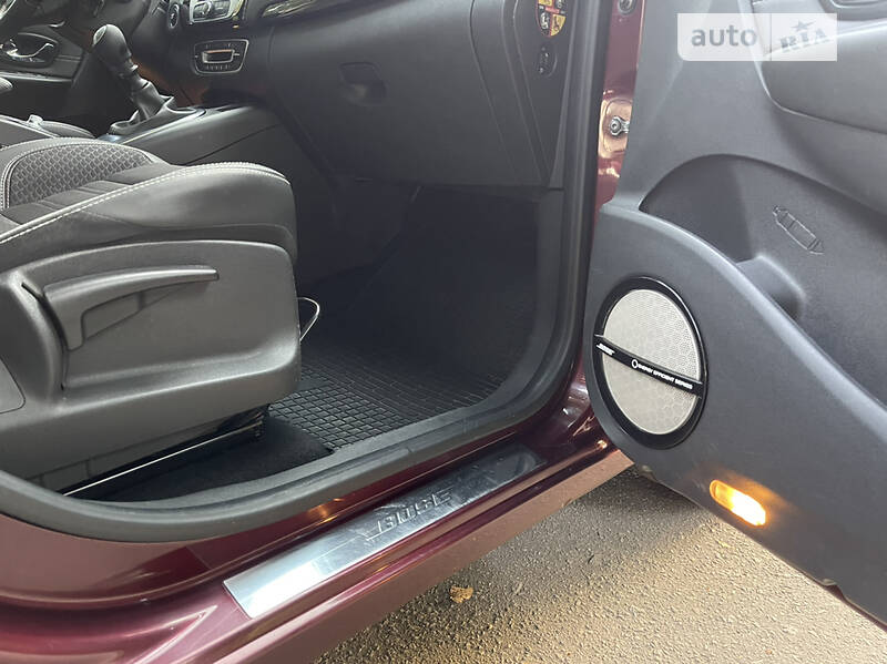 Минивэн Renault Megane Scenic 2015 в Коростышеве