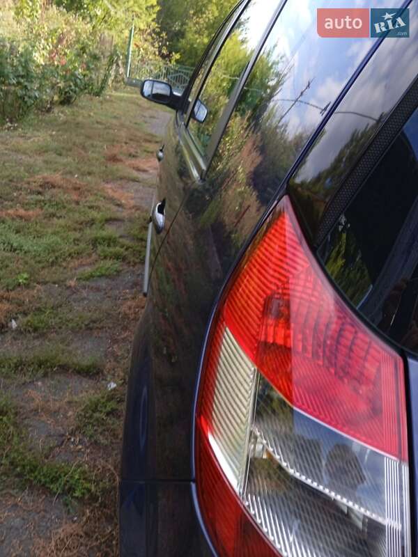 Мінівен Renault Megane Scenic 2005 в Гайвороні