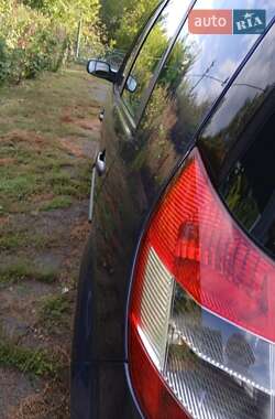 Минивэн Renault Megane Scenic 2005 в 
