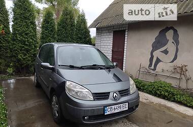 Минивэн Renault Megane Scenic 2005 в Коропе