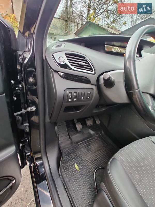 Мінівен Renault Megane Scenic 2013 в Одесі