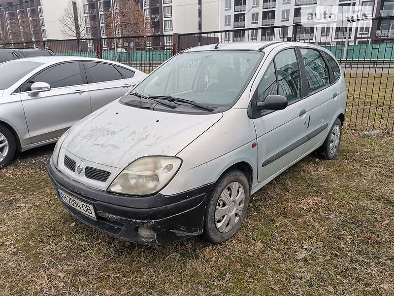 Минивэн Renault Megane Scenic 2001 в Киеве