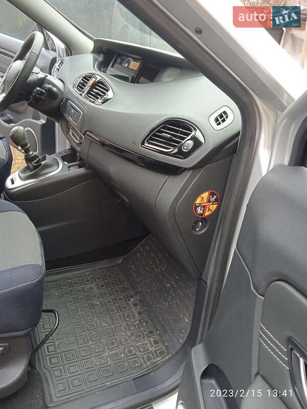 Минивэн Renault Megane Scenic 2011 в Изяславе