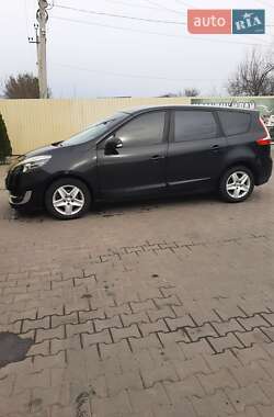 Мінівен Renault Megane Scenic 2012 в 