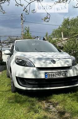 Минивэн Renault Megane Scenic 2012 в 