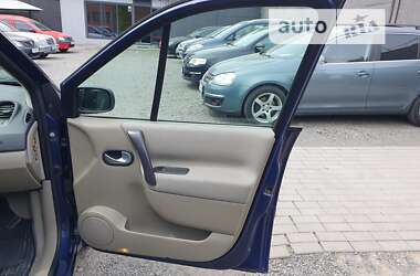 Минивэн Renault Megane Scenic 2005 в 