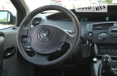 Минивэн Renault Megane Scenic 2006 в 