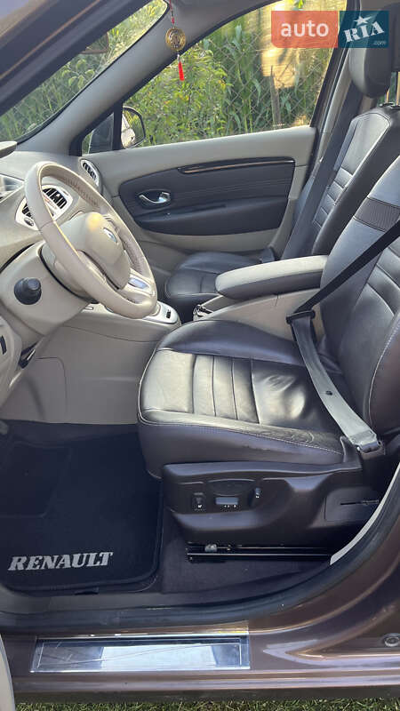 Мінівен Renault Megane Scenic 2010 в Миколаєві