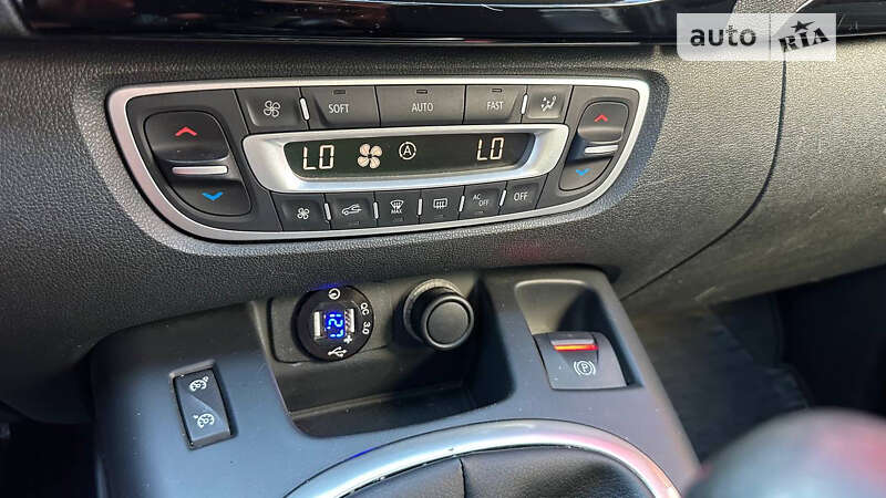 Мінівен Renault Megane Scenic 2012 в Києві фото 33 Мінівен Renault Megane Scenic 2012 в Києві