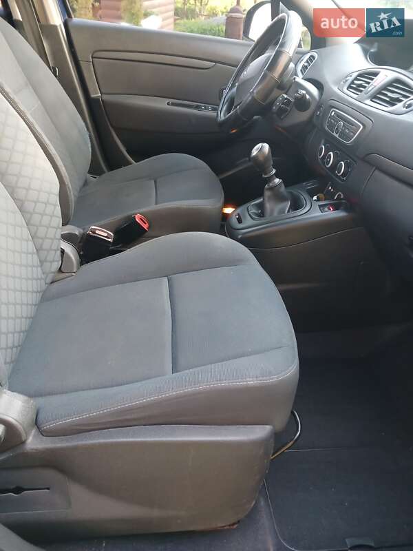 Мінівен Renault Megane Scenic 2009 в Шумську фото 11 Мінівен Renault Megane Scenic 2009 в Шумську