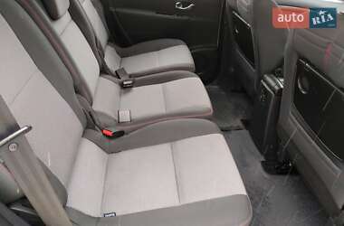 Мінівен Renault Megane Scenic 2015 в 