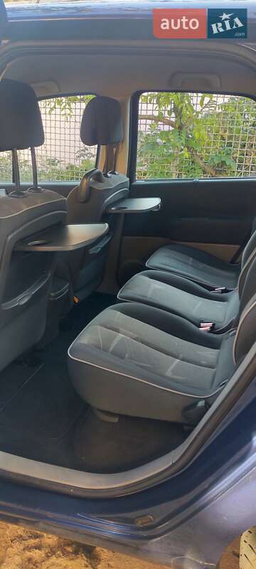 Мінівен Renault Megane Scenic 2003 в Дніпрі