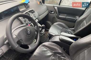 Минивэн Renault Megane Scenic 2004 в Коростене