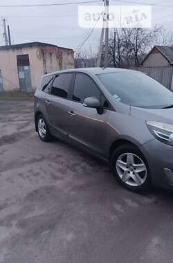 Мінівен Renault Megane Scenic 2013 в Ямполі