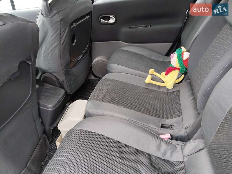 Минивэн Renault Megane Scenic 2008 в Знаменке