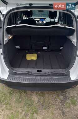 Минивэн Renault Megane Scenic 2010 в 