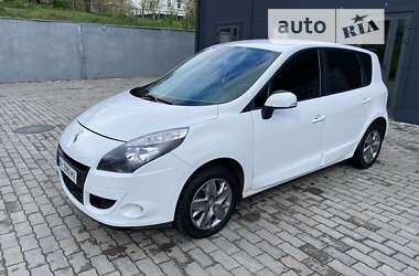 Минивэн Renault Megane Scenic 2011 в Малине