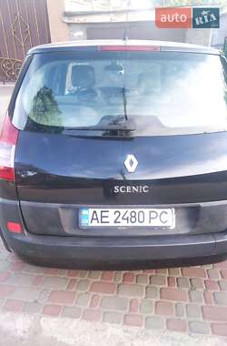 Минивэн Renault Megane Scenic 2004 в 