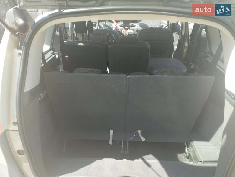 Мінівен Renault Megane Scenic 2010 в Борисполі