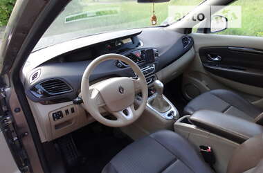 Минивэн Renault Megane Scenic 2011 в Каменском