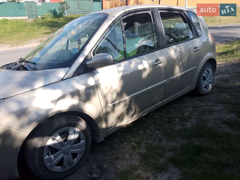 Минивэн Renault Megane Scenic 2007 в Изяславе