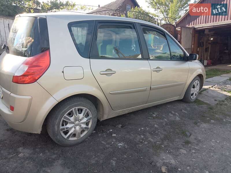 Минивэн Renault Megane Scenic 2007 в Изяславе