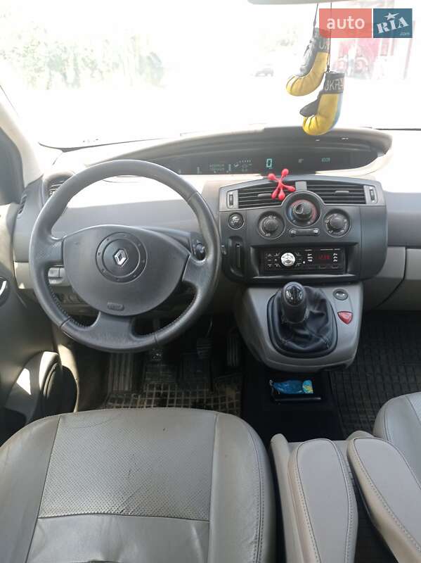 Мінівен Renault Megane Scenic 2003 в Києві
