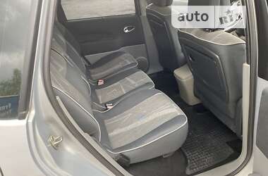 Минивэн Renault Megane Scenic 2004 в Красилове