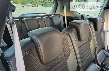 Минивэн Renault Megane Scenic 2015 в 