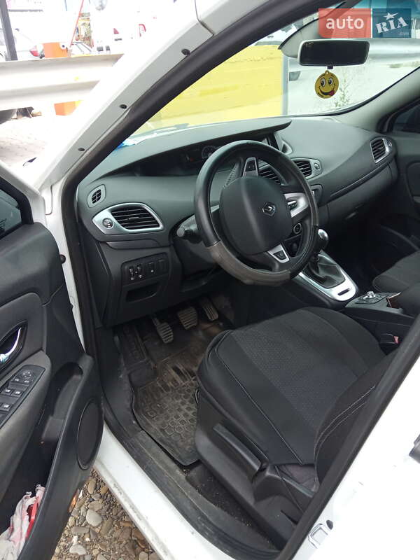 Минивэн Renault Megane Scenic 2011 в Черновцах