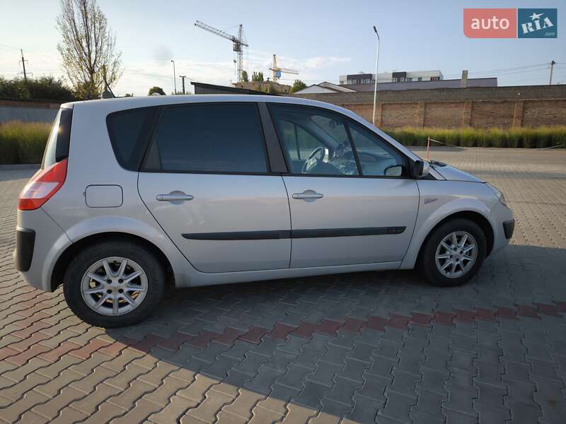 Минивэн Renault Megane Scenic 2003 в Луцке