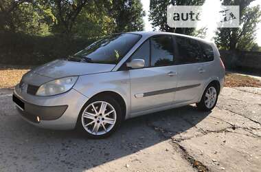 Минивэн Renault Megane Scenic 2004 в 