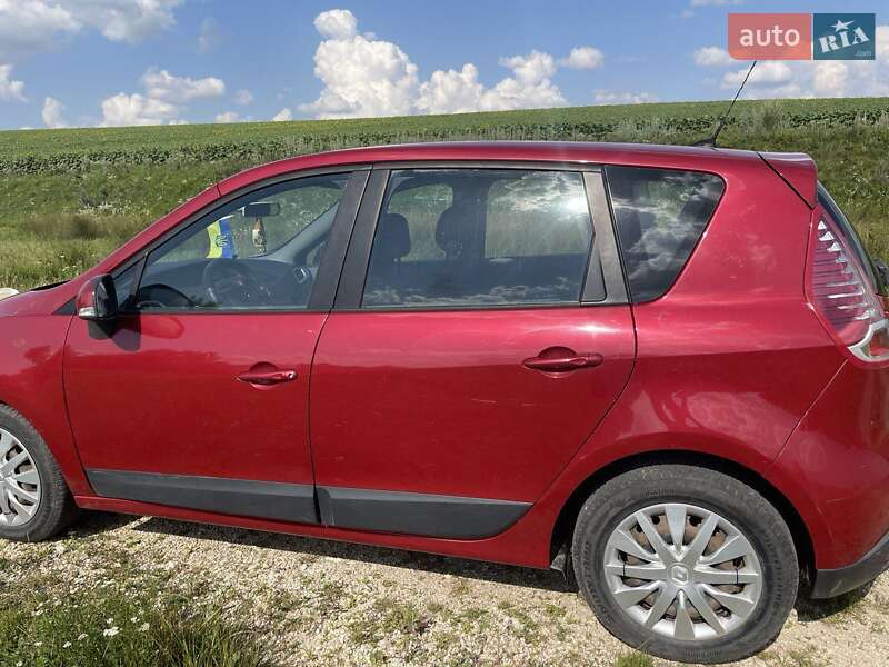 Минивэн Renault Megane Scenic 2010 в Збараже