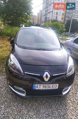 Минивэн Renault Megane Scenic 2015 в 