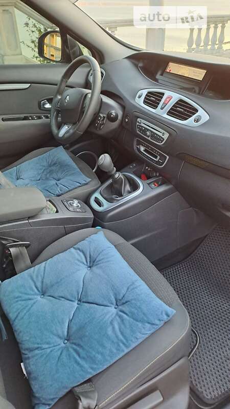 Мінівен Renault Megane Scenic 2010 в Одесі