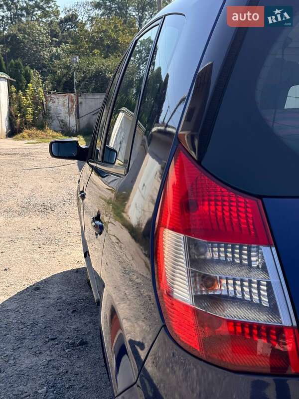 Мінівен Renault Megane Scenic 2005 в Хмельницькому фото 5 Мінівен Renault Megane Scenic 2005 в Хмельницькому