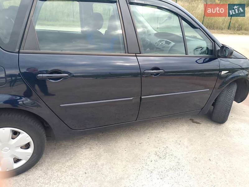 Минивэн Renault Megane Scenic 2008 в Коростене