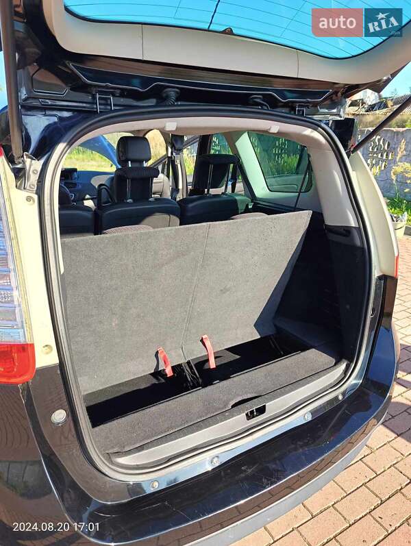 Минивэн Renault Megane Scenic 2011 в Киеве