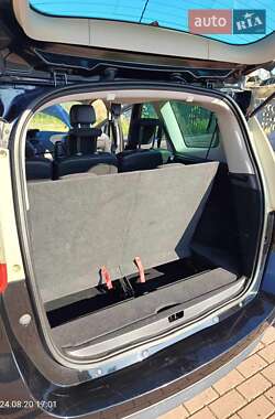 Минивэн Renault Megane Scenic 2011 в 